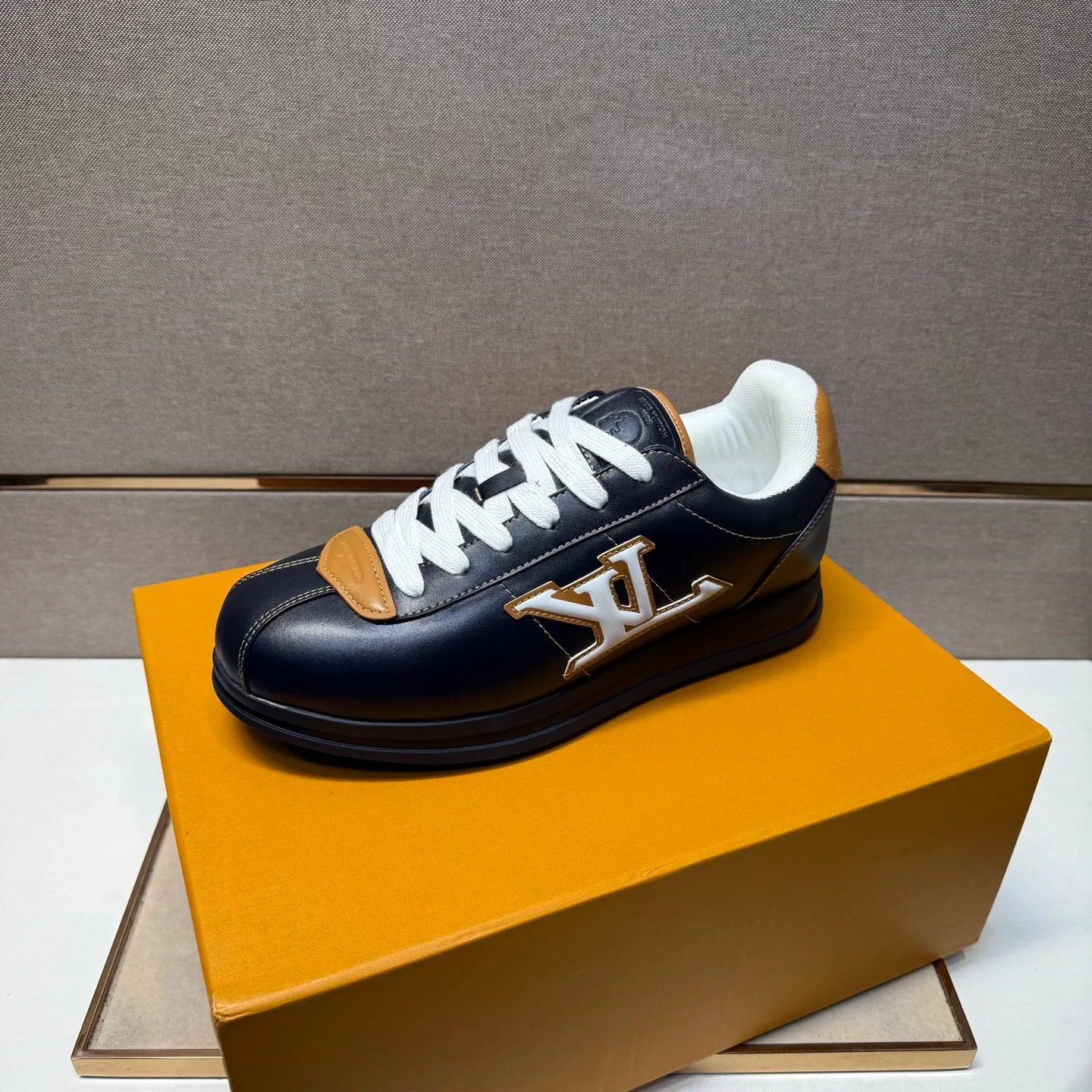 Men's men's shoes 💰pp560 [LV～] Men's casual shoes 2025z cabinet sales simultaneously 🔶Size: 38-44 #️⃣ 🔷6 colors🔜The upper is made of multi-material splicing➕Mesh lining, comfortable and breathable, sole: original comfortable and wear-resistant outsole, ⚠️real thing📱photographed🎬real thing is better📢📢📢